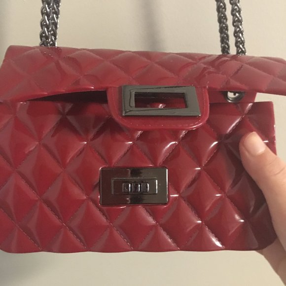 Shiny Red Small Purse - Picture 2 of 4